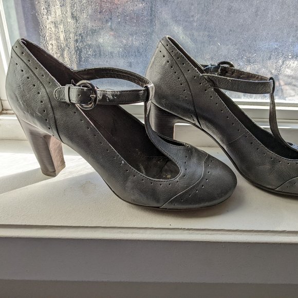 Aldo Leather Mary Jane T-strap heels - Picture 1 of 6